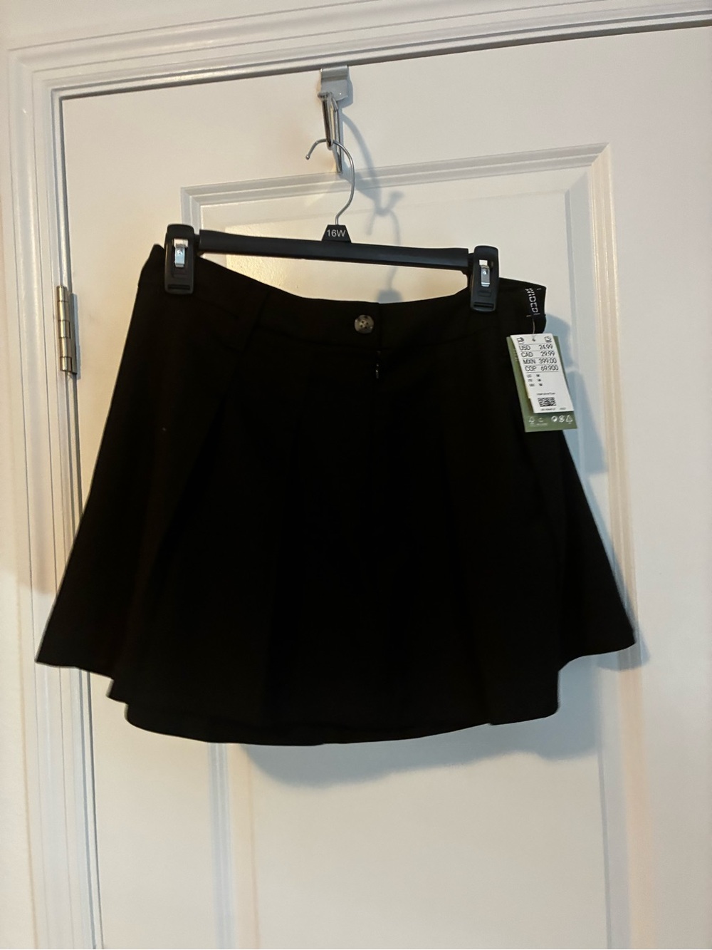 H&M Black Circle Skirt with Button Waist